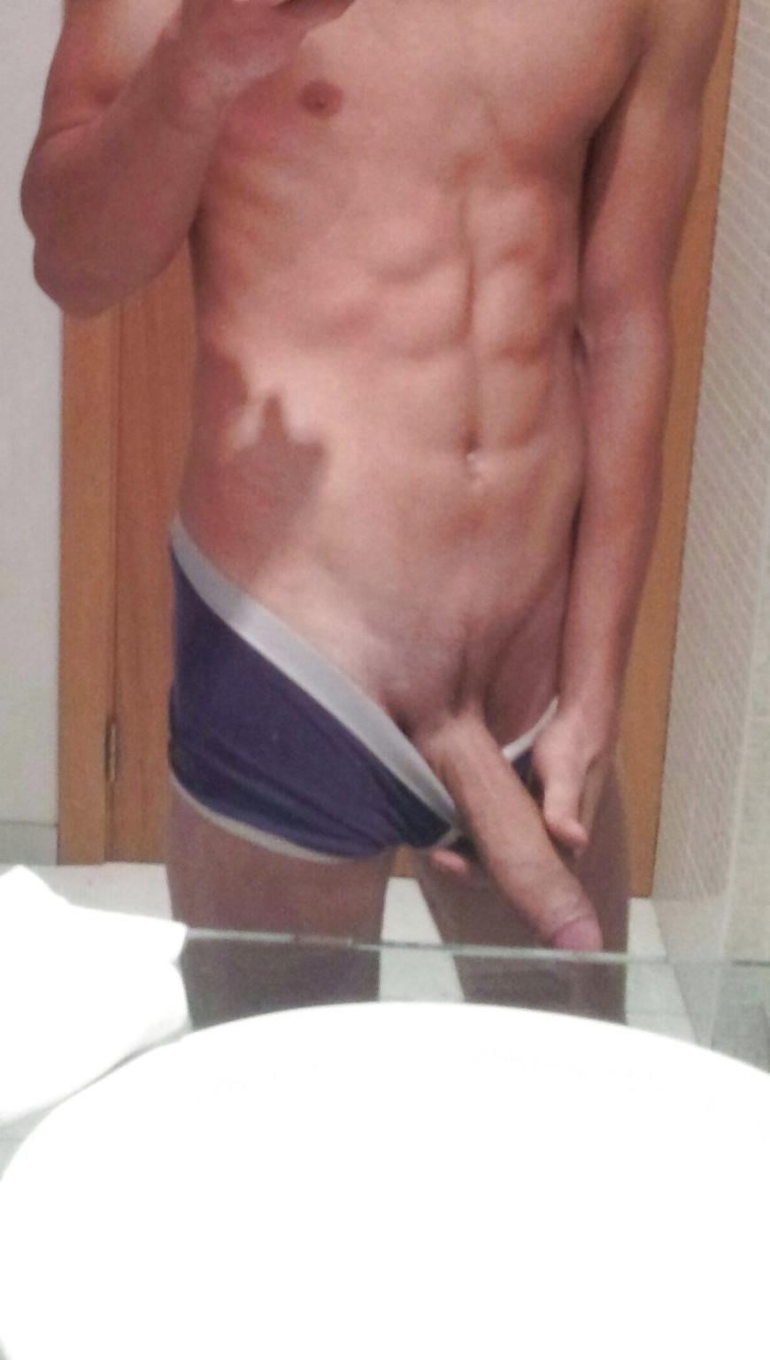 16P Naked amateur stud shows off his long white cock