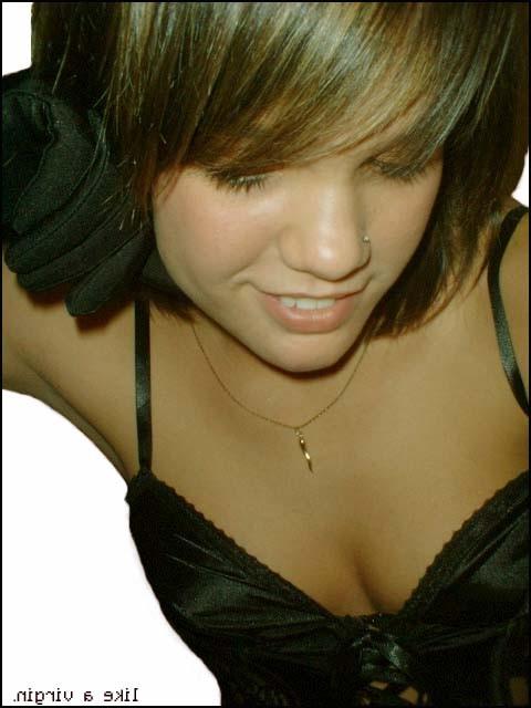 15P Alluring Spanish teen posing sexy