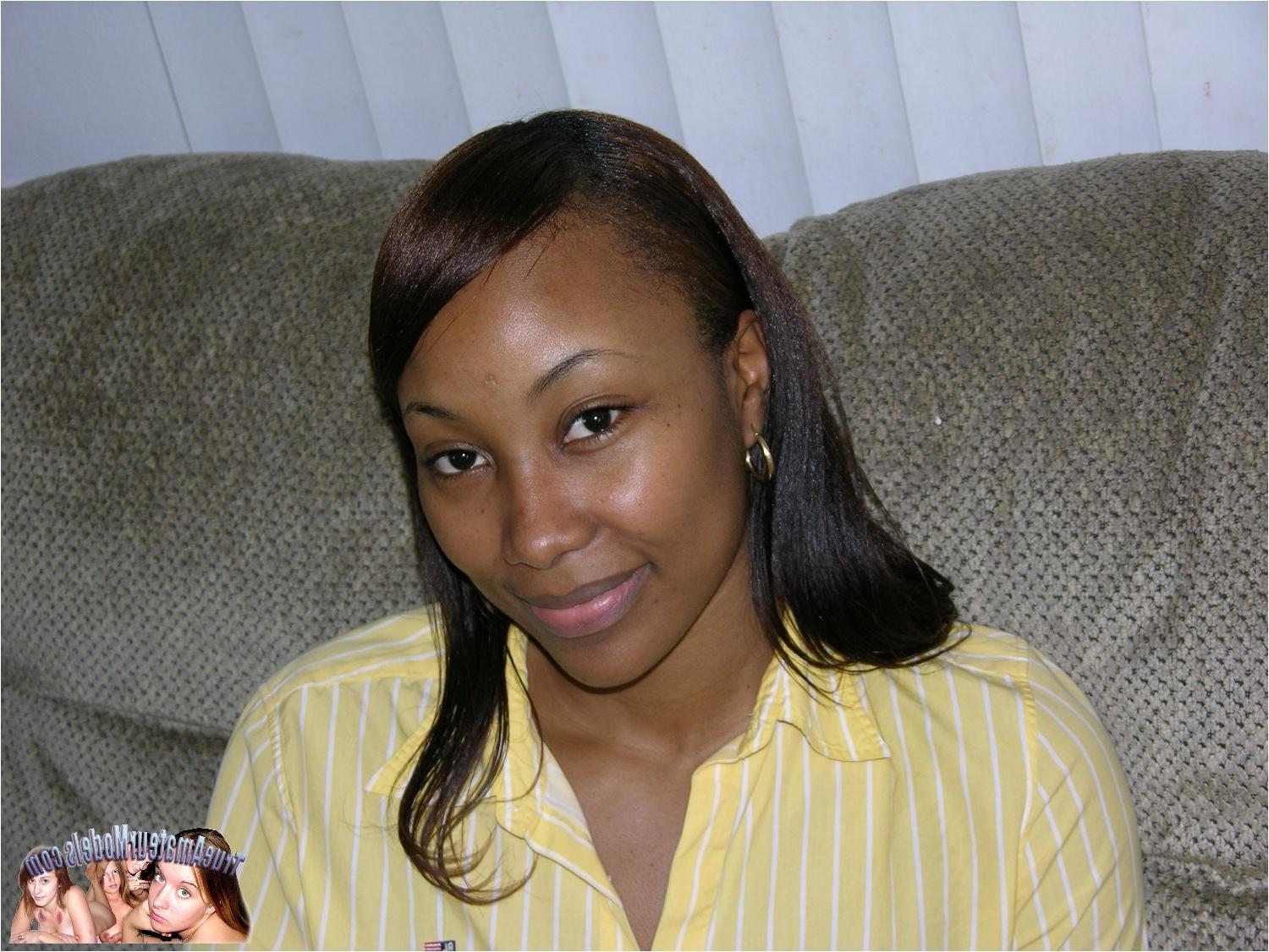 10P Hot And Sexy Amateur Black Girl Modeling Nude For You