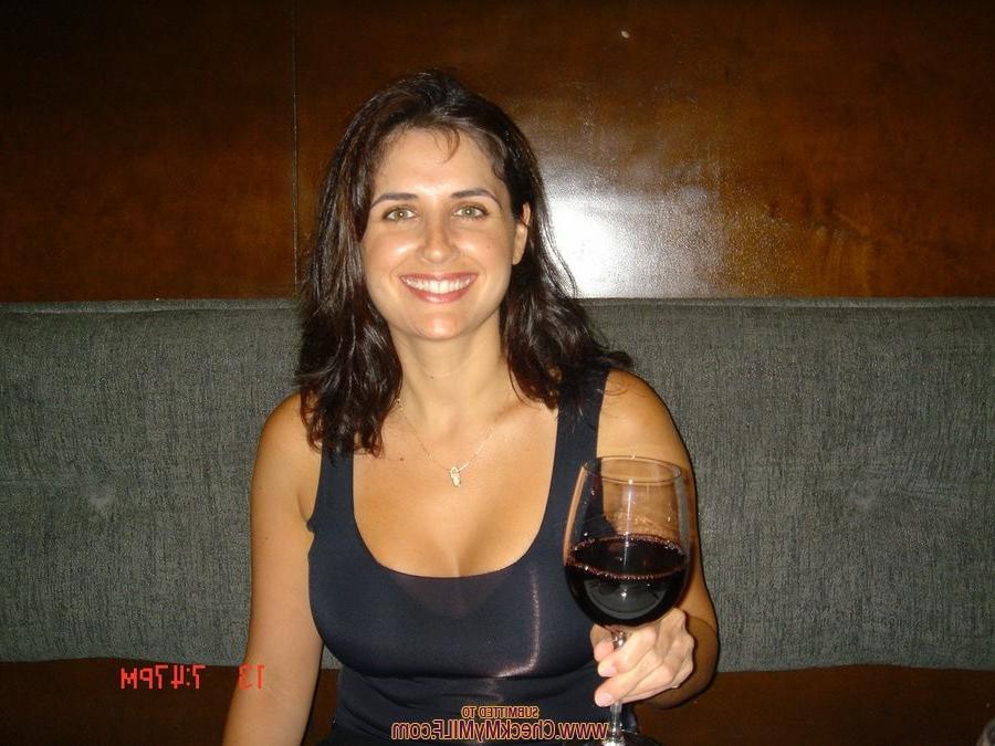 15P Amateur threesome sex