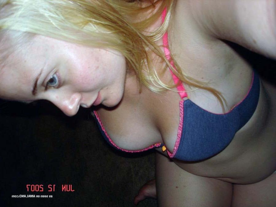 15P Chubby amateur girlfriend teasing on camera