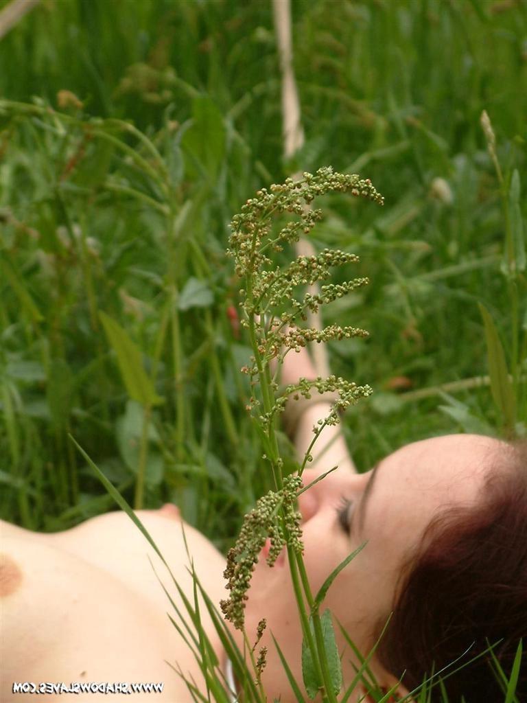 15P Outdoor bondage