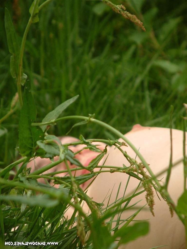 15P Outdoor bondage