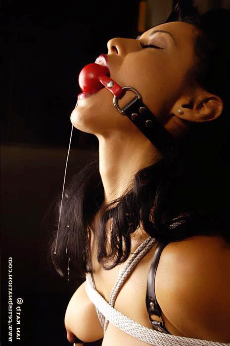 14P Alluring femdom sexually tortures latex clad femsub