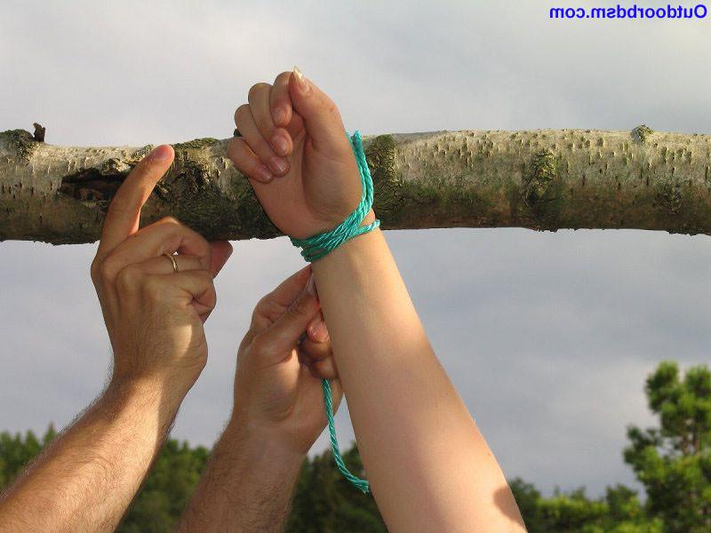 20P Crucifixion bondage outdoors