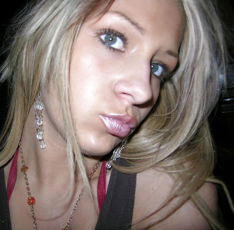 25P BLONDE BUSTY AMATEUR...SO BEAUTIFUL & SEXY