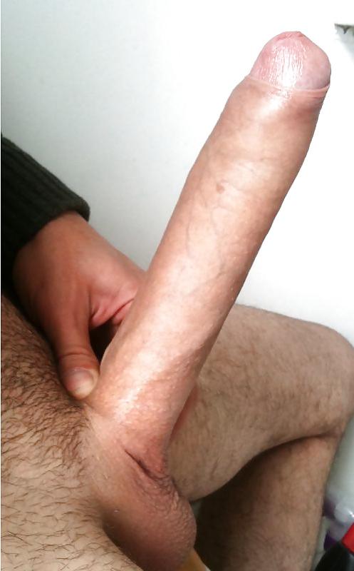 16P Naked amateur showing his monster black cock