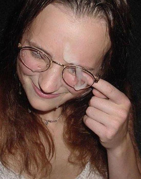 15P Real amateur girlfriends taking cum facials