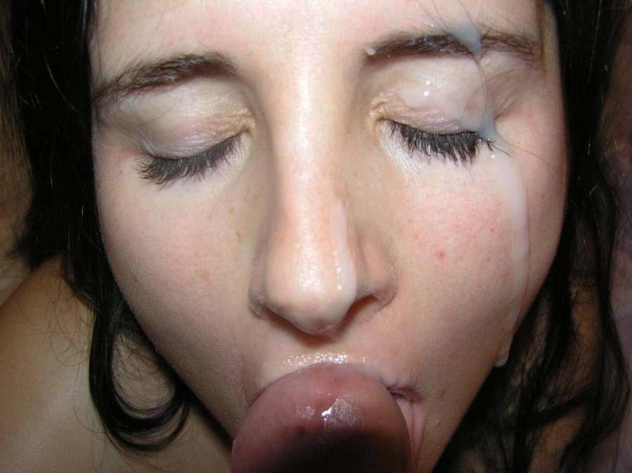 15P Real amateur girlfriends taking cum facials