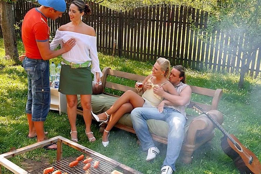 16P Babes sharing two hard cocks at outdoor party
