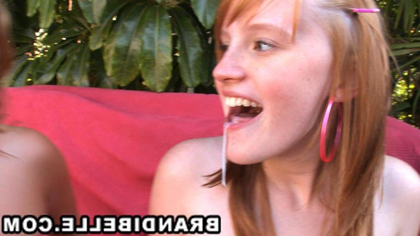 16P Hot amateur whore teens dildoing and fucking outdoor