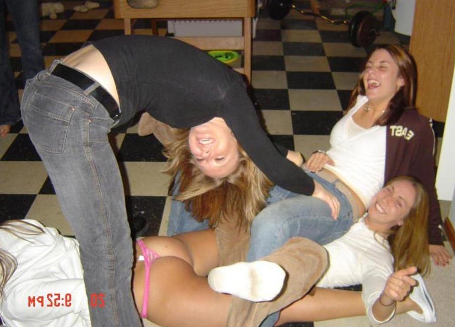15P Really drunk amateur girlfriends going wild