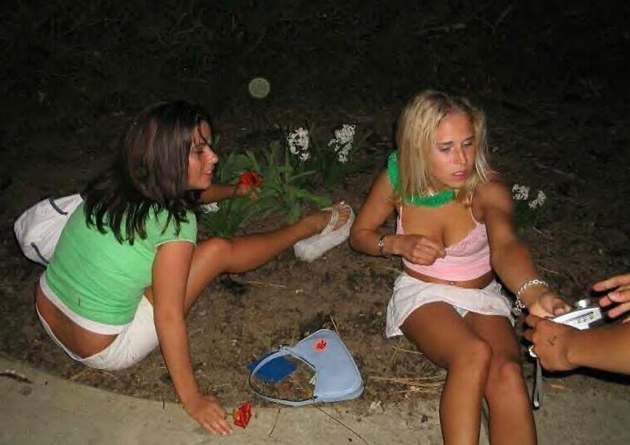 15P Really drunk amateur girlfriends going wild