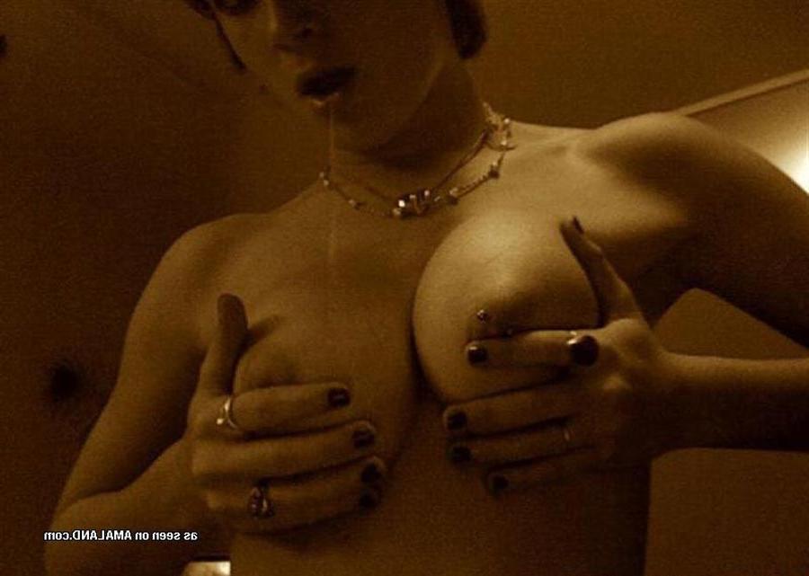 15P Busty amateur girlfriends showing off boobs