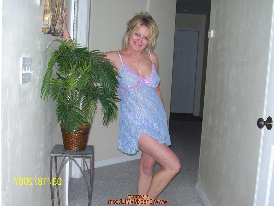 15P Amateur granny photos