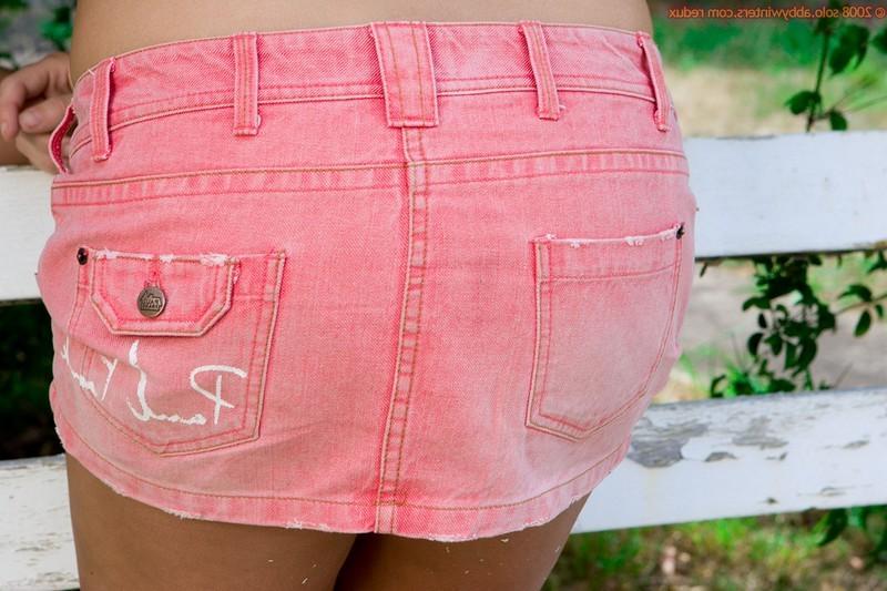 16P Girl strips and spreads her hairy pussy outdoors