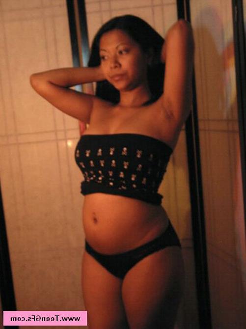 17P Solo amateur ebony teen with big tits trying sexy lingeries