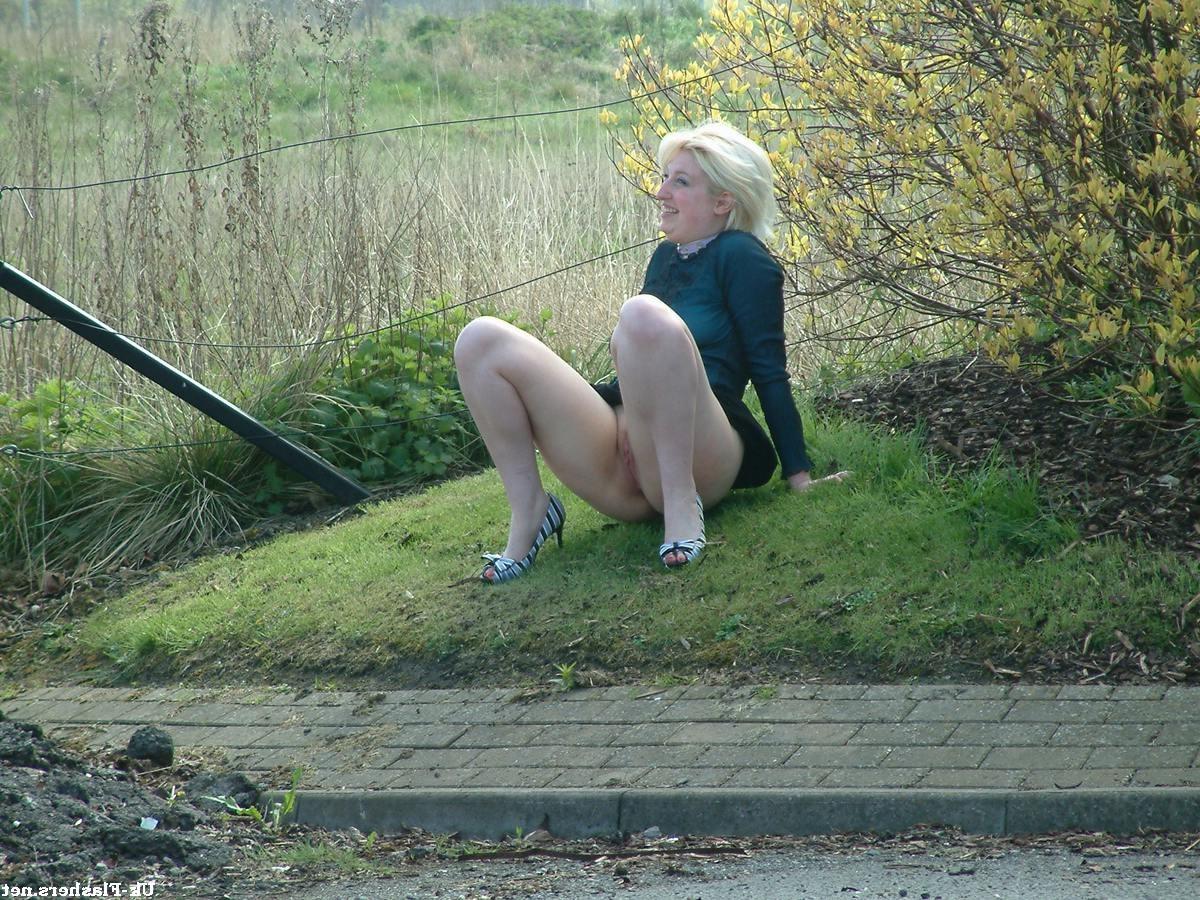 16P English amateur flashing and blonde babes public nudity with cute exgirlfriend Y
