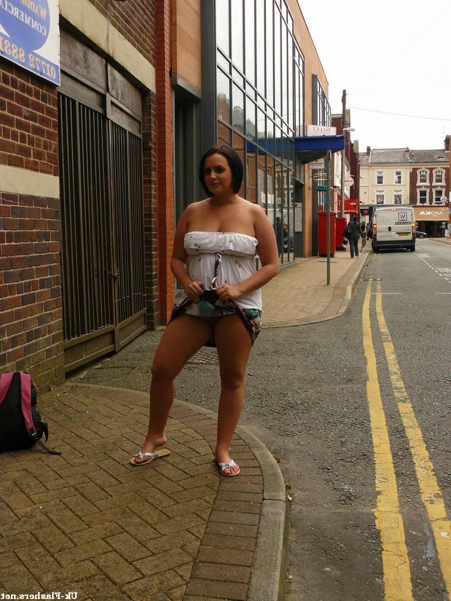 16P Amateur public nudity and english babes Emma Louise and Sarah Jane flashing nude