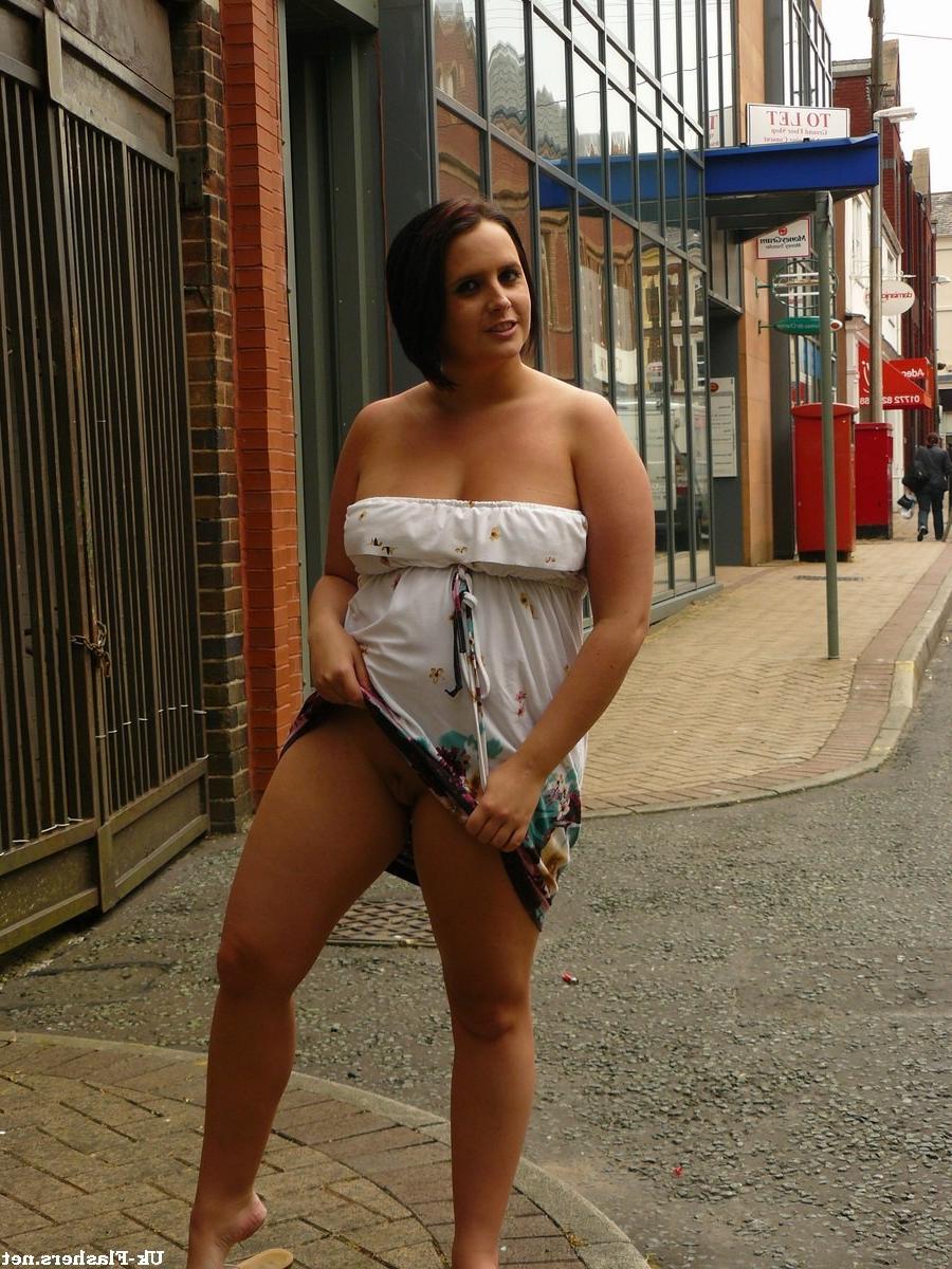 16P Amateur public nudity and english babes Emma Louise and Sarah Jane flashing nude