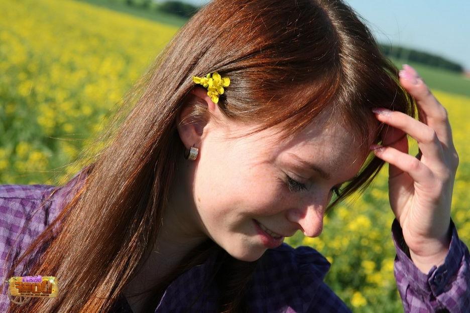 15P Redhead natural teen shows off perfect body outdoors