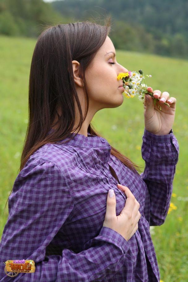 15P Horny naturel teen shows off perfect body outdoors
