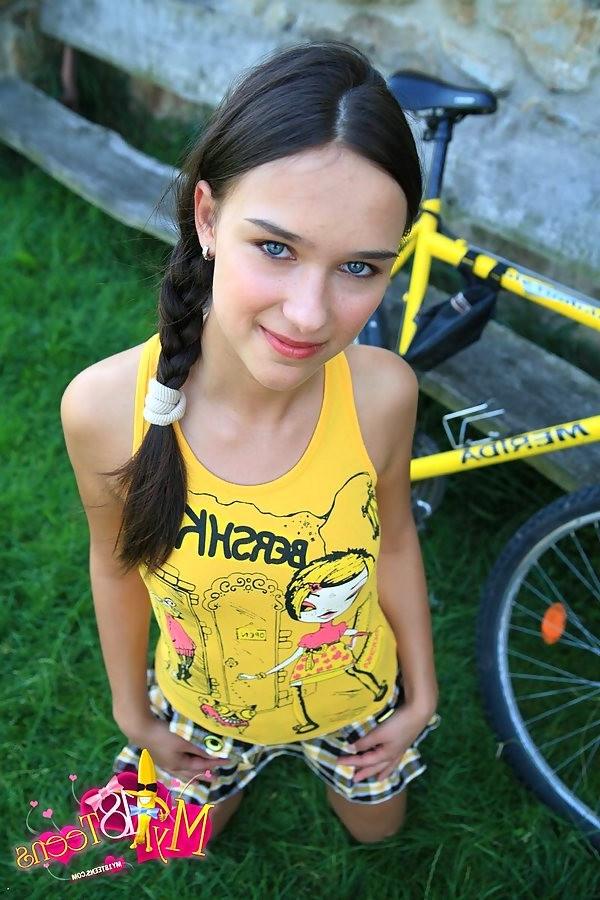 17P amateur brunette teen gets nailed outdoors after riding bicycle