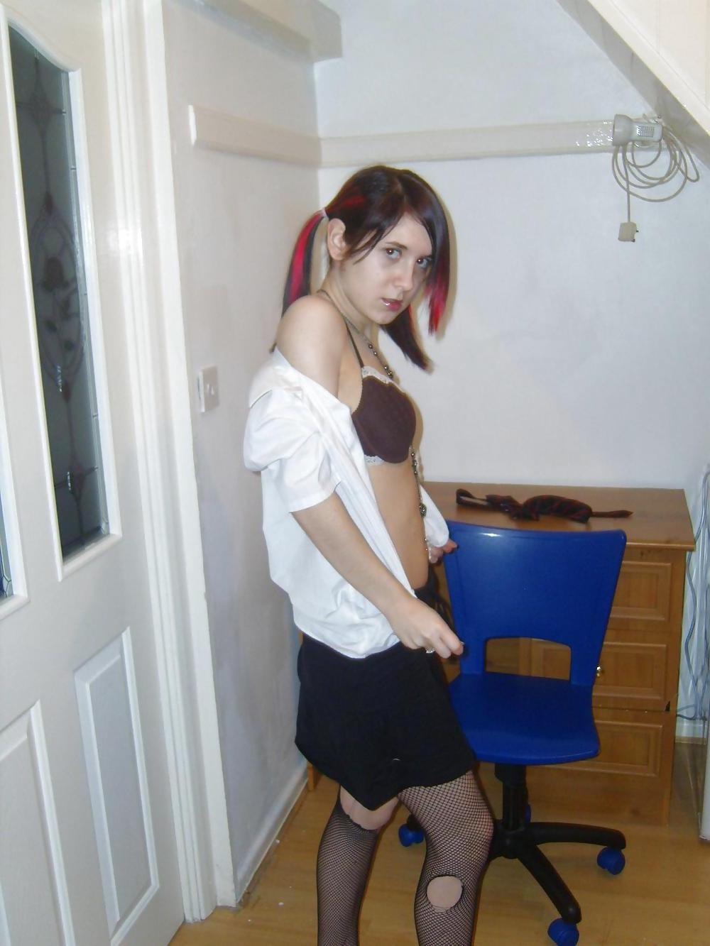 25P Very sexy young British Amateur girl 002