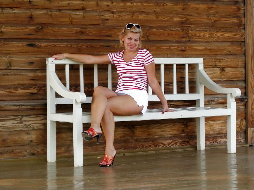 25P Alluring Russian Blonde Wife