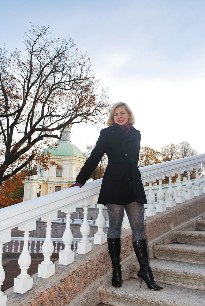 25P Alluring Russian Blonde Wife