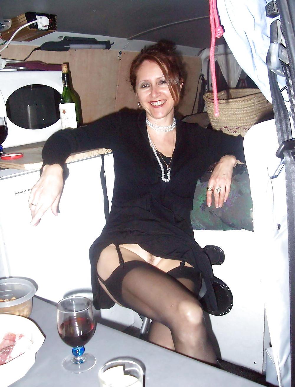 25P HOT AMATEUR MATURE WIFE II