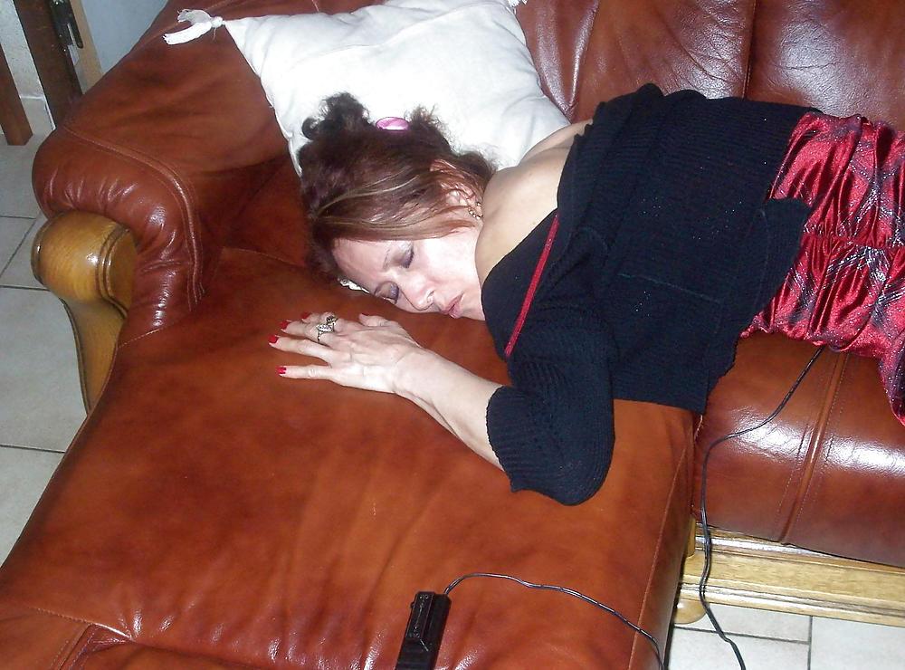 25P HOT AMATEUR MATURE WIFE II
