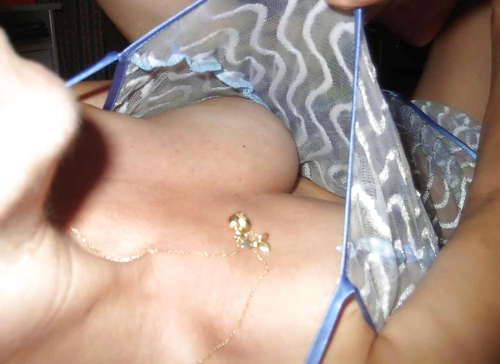 25P HOT AMATEUR MATURE WIFE II
