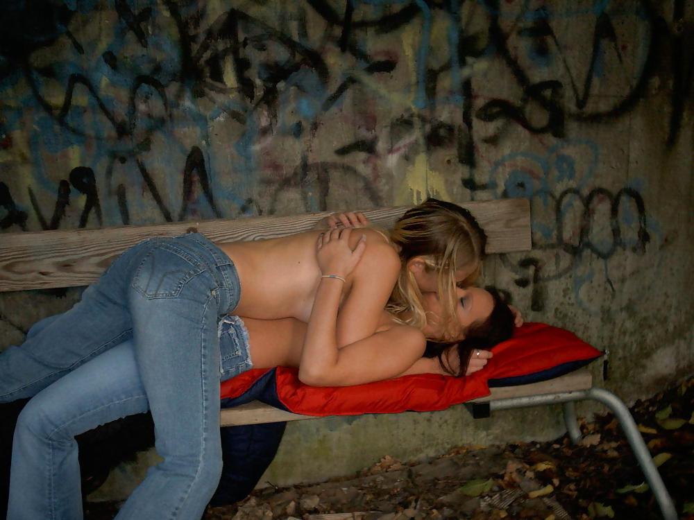 25P AMATEUR LESBIAN MIX I
