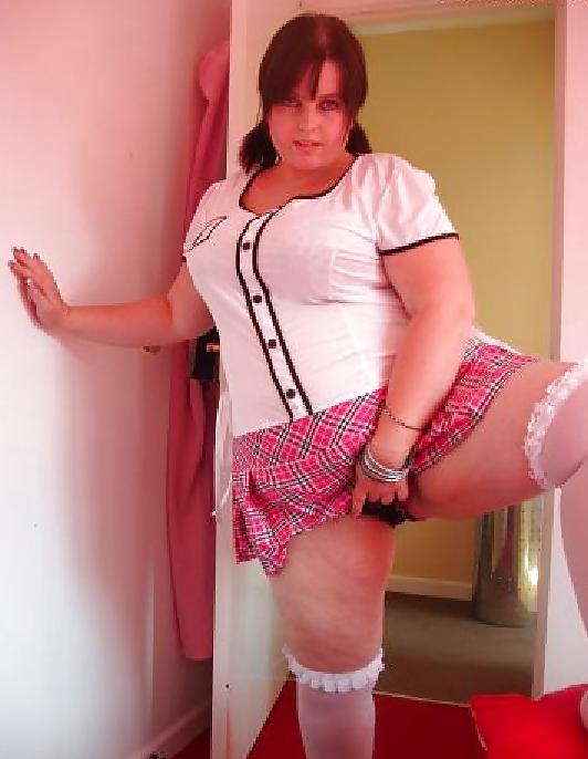 20P CUTE AMATEUR CHUBBY TEEN
