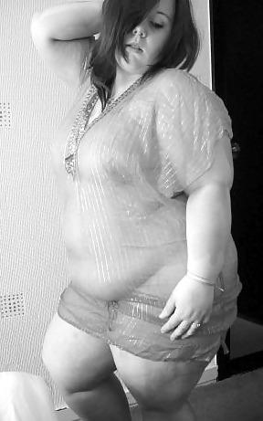 20P CUTE AMATEUR CHUBBY TEEN