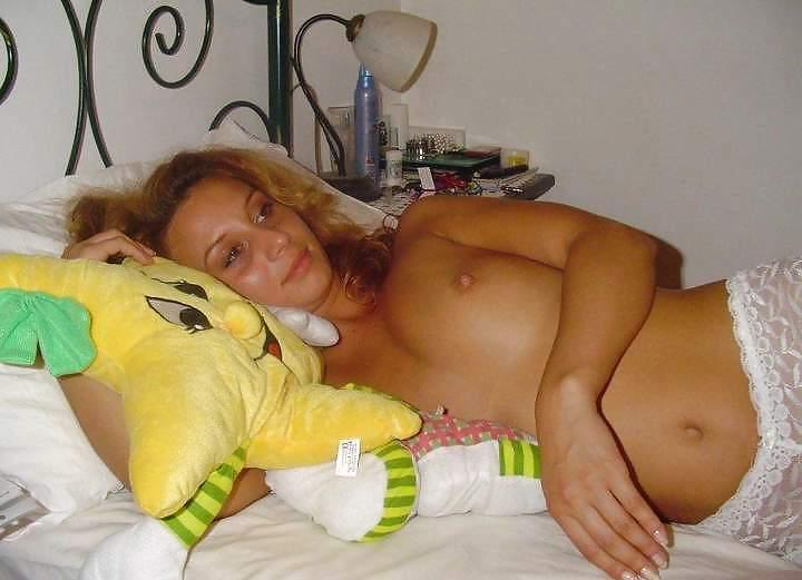 25P RANDOM MOMS AND GIRLS AMATEUR 4