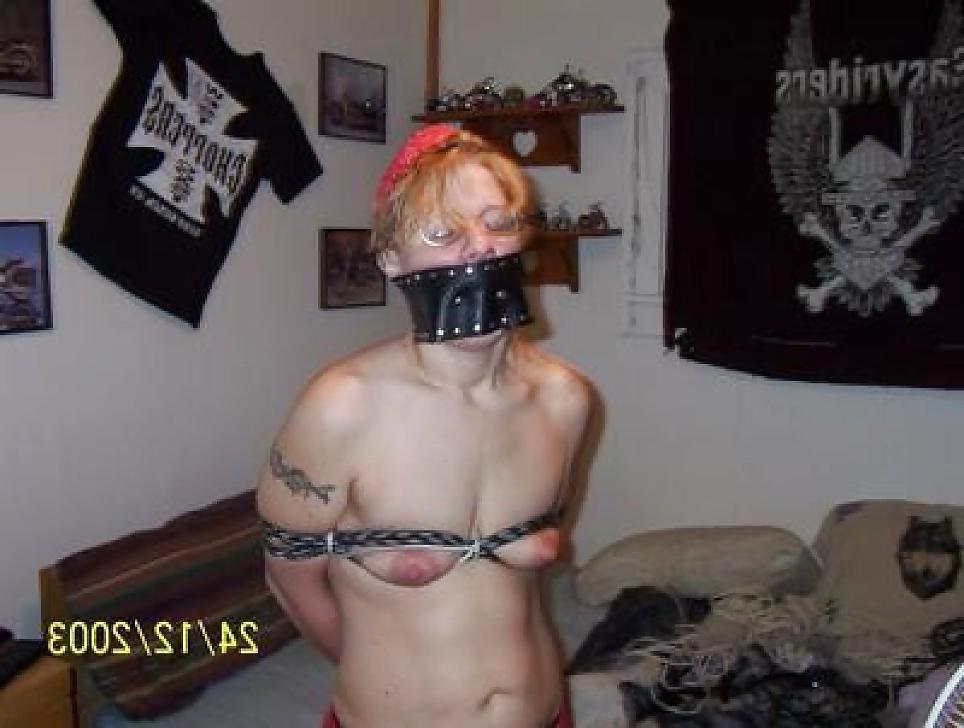 19P Amateur Sluts Slaves n Jerk Offs 16
