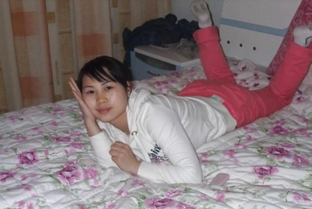 23P The Beauty of Amateur Asian Hairy  Wife