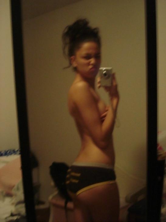 24P Amateur Asian Selfshoots
