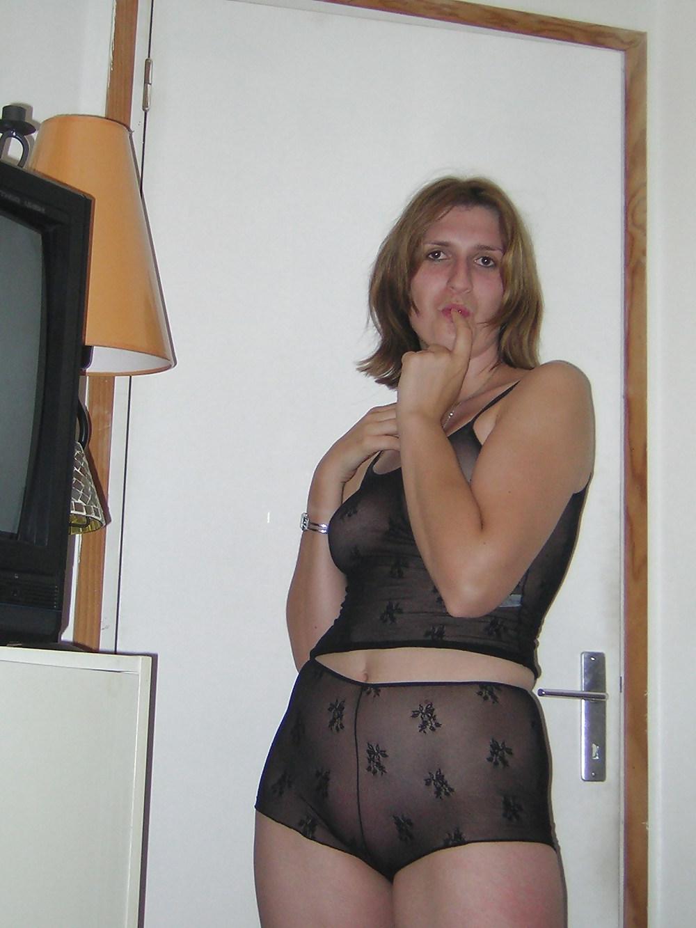 17P French amateur shave pussy and facial cumshot