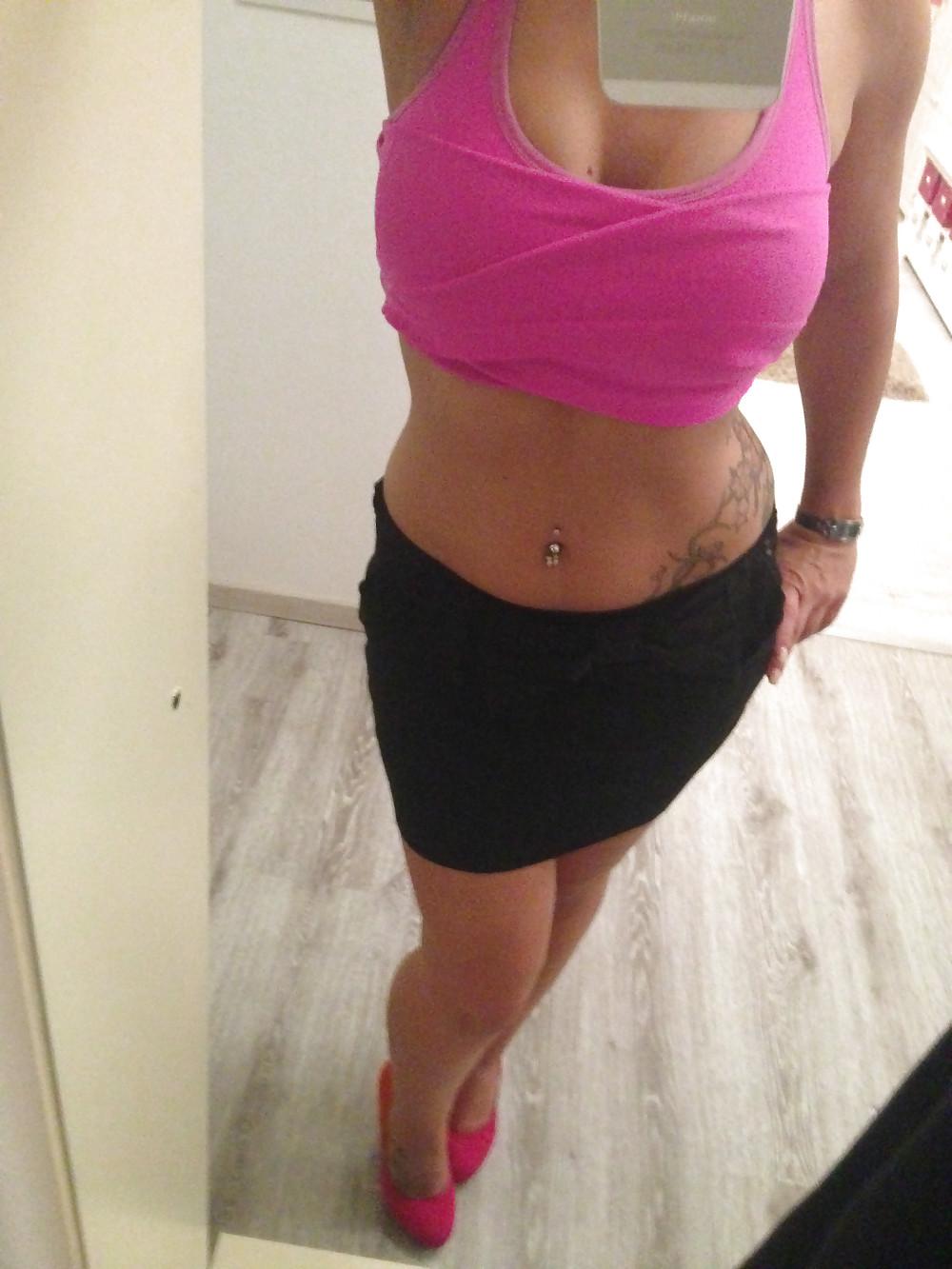 25P Hot & Sexy German Amateur ebay Girls