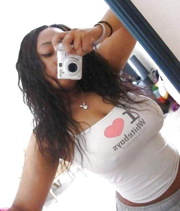25P Amateur Black Girls Vol 4