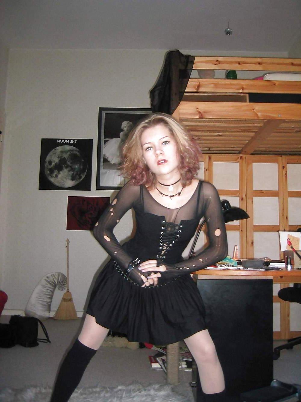 16P Amateur french teengirl