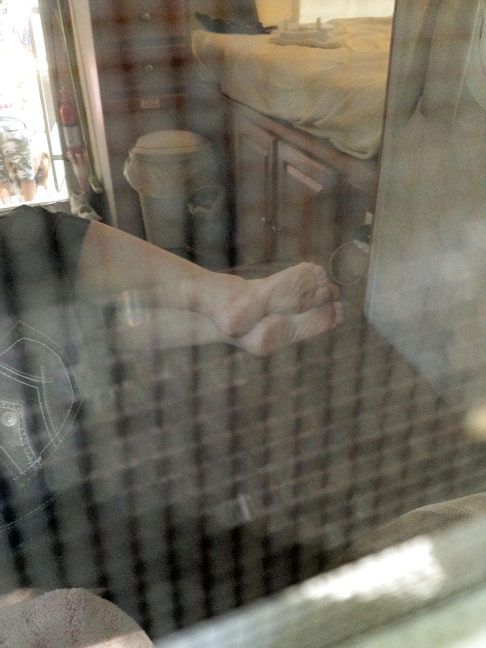 25P Amateur FEET soles bonanza