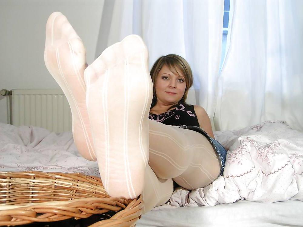 25P Amateur Girls Nylon Feet 2
