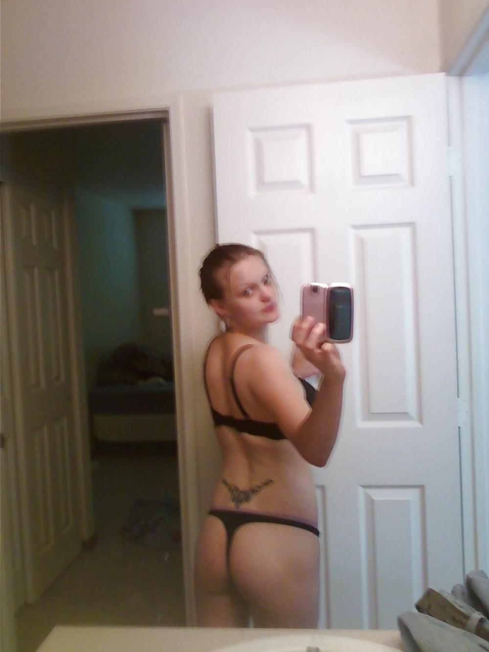 25P Selfie Amateur MILFs and Mature - vol 23!