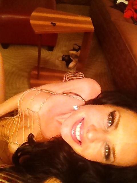 25P Selfie Amateur MILFs and Mature - vol 23!