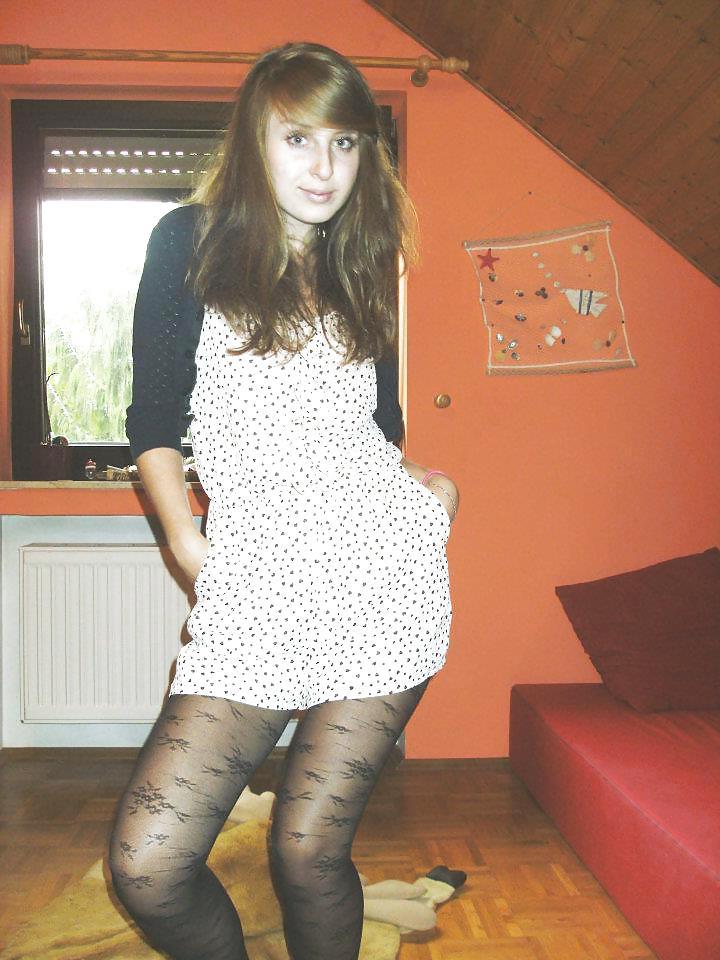 21P German Amateur Teen Pics VIII
