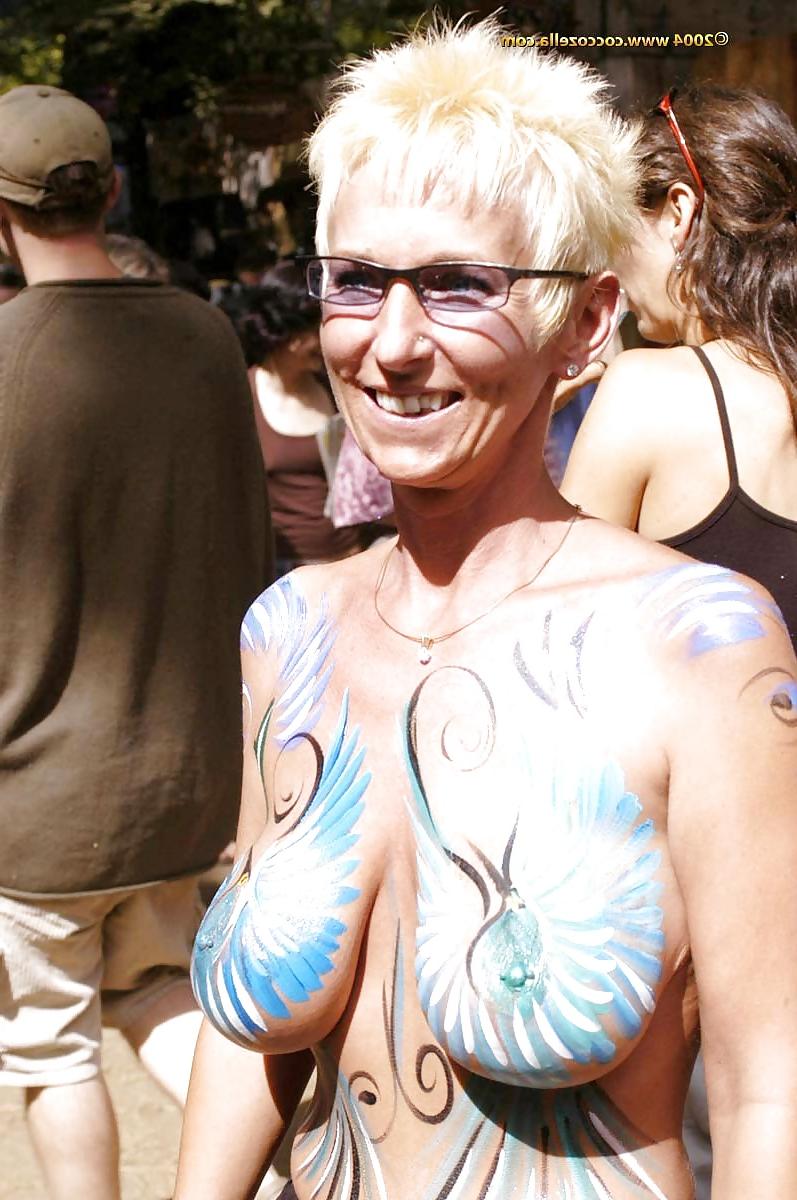 24P Amateur matures out and about with their tits hanging out 11